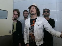 Luego de hacerse dos premios Grammy Latino en la reciente entrega, Zoé se presenta en Guadalajara.  /