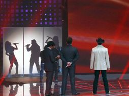 Eduardo Capetillo cumple su promesa y trae más retos para los académicos. ESPECIAL  TV AZTECA  /