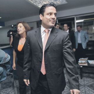 Guadalajara va contra edificios y gasolinera por falsificar firmas