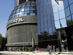 En la BMV,  Femsa perdió 3.08 %; Grupo México cerró con 1.42 %; Walmart con 1.03 % y Cemex que perdió 2.09 %.  /