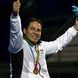 Pedro Rangel marca récord y se cuelga el oro