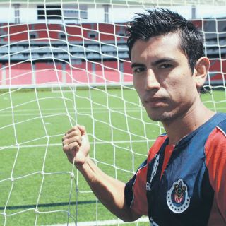 Medina renueva contrato chiva