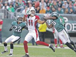Larry Fitzgerald colaboró en gran medida para que Cardenales de Arizona desplumara a las Águilas. REUTERS  /