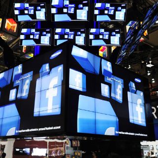 Facebook y Google se oponen a la propuesta de ley antipiratería