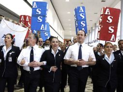 Los sindicatos de sobrecargos y támbien de aviadores se han manifestado en ocasiones pasadas en torno al proceso de rescate de Mexicana  /