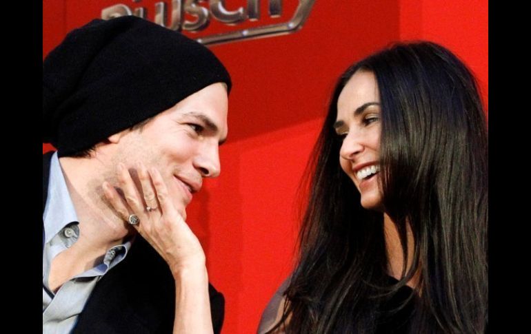 Después de seis años, se deshace el matrimonio Kutcher - Moore. REUTERS  /