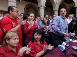 En las jornadas previas, los trabajadores sindicalizados permanecían en el recinto legislativo sin laborar.  /