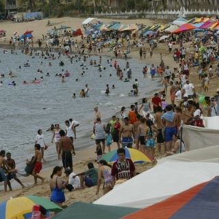Inician los viajes gratuitos a la Costa Sur con ''El Buen Fin''