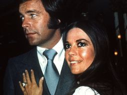 Natalie Wood, con su esposo Robert Wagner, antes de que su matrimonio se manchara por la tragedia. AP  /