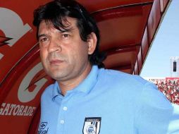José Saturnino Cardozo, técnico del Querétaro, dice que Chivas no la tendrá fácil. MEXSPORT  /