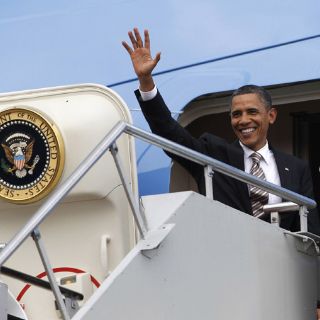 Obama regresa a EU luego de nueve días de gira por Asia