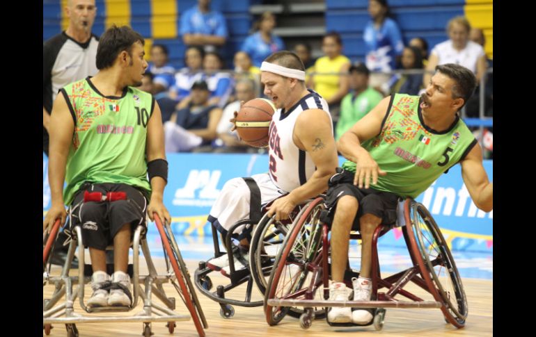 Las personas con discapacidad tienen el derecho de ser incluidos y de participar en igualdad de circunstancias  /
