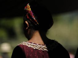 Frecuentemente a las personas de extracción indígena se les obliga a hacer a un lado sus costumbres. ARCHIVO  /