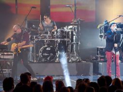 Los cantantes aceleraron el corazón de sus fans con temas como 'Thank you' y 'You suck at love'. NOTIMEX  /