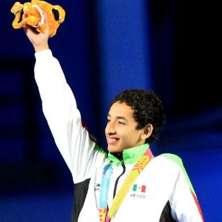 México se lleva dos oros y una plata en natación