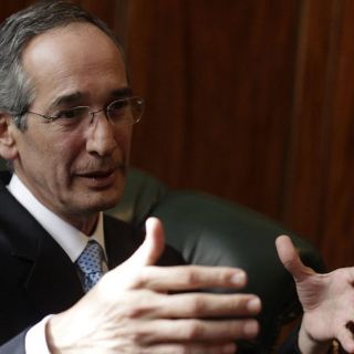 Colom inicia gira de despedida como presidente de Guatemala