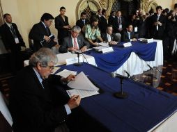 Los gobiernos acordaron continuar y ampliar los programas para reducir la pobreza. EFE  /