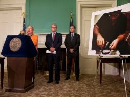 El alcalde de Michael Bloomberg informó del arresto del sospechoso, a quien se muestra en la imagen de la derecha. REUTERS  /