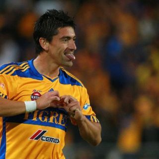 Tigres vence 1-0 a Pachuca
