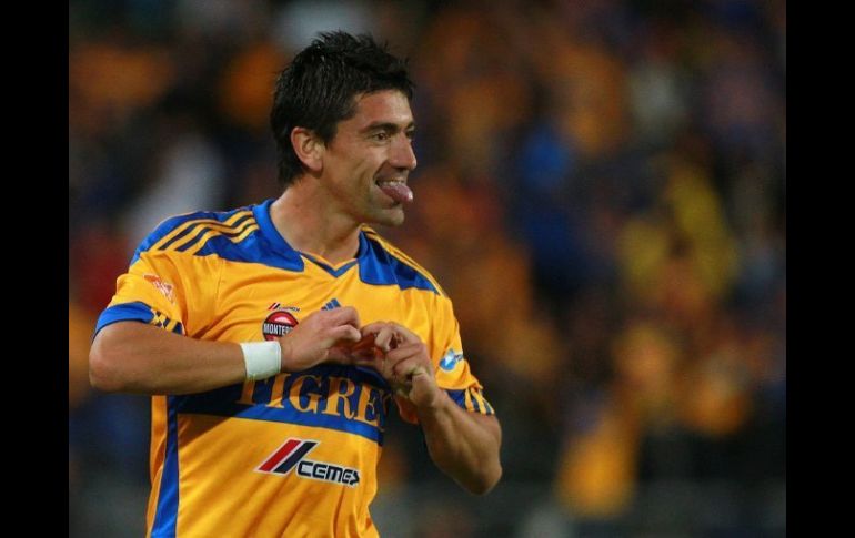 Héctor Mancilla celebra su anotación. EFE  /