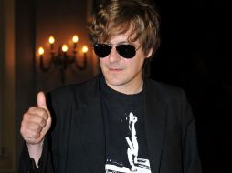 Nacho Vegas dice tener un compromiso con el público, por ello es que los escenarios masivos no son de su interés.  /