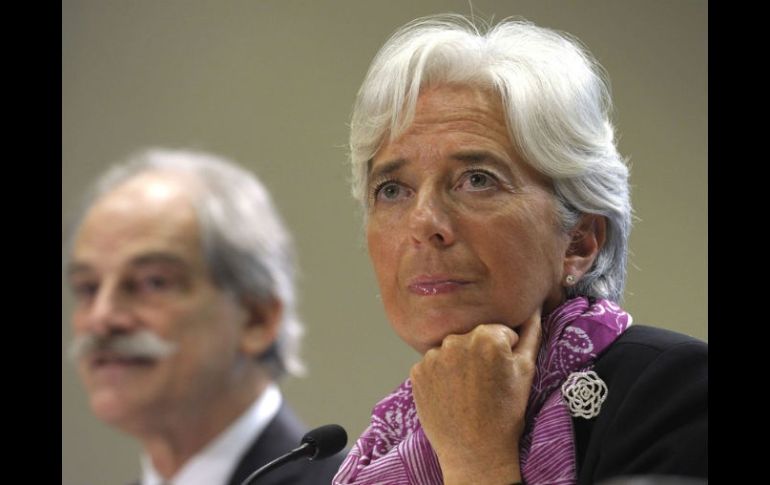 La directora gerente del FMI, Christine Lagarde, dijo que hay fuertes vínculos entre los bancos de EU y los europeos.  /