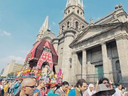 Integrantes de la comunidad Hare Krishna de Guadalajara participaron en un desfile por las calles de la ciudad.  /