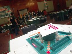 Un juego de mesa en el que se necesita concentración, memoria y vocabulario. ARCHIVO  /