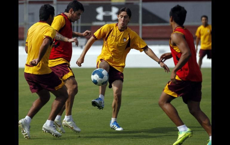 El mediocampista comenta que la directiva de Estudiantes ya le había comunicado la decisión.  /