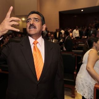 El PRI propone reducir nómina del Congreso local