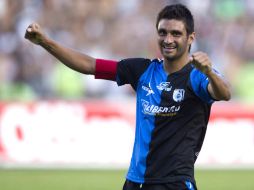 Carlos Bueno quiere eliminar a Chivas de la Liguilla del Apertura 2011. MEXSPORT  /