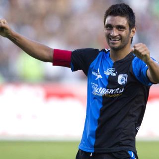 Carlos Bueno se engalla para la vuelta