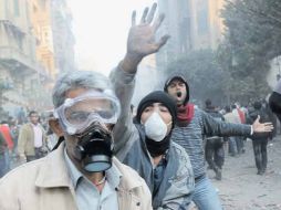 Ciudadanos egipcios acusan a los militares de pretender quedarse con el poder. AFP  /