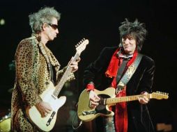 Los Rolling Stones, aquí Keith Richards y Ron Wood. ARCHIVO  /