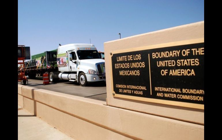 El primer camión de carga mexicano cruzó Estados Unidos el pasado 21 de octubre. REUTERS  /