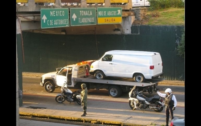Minutos antes de las 8 de la mañana, los vehículos fueron retirados del lugar para ser investigados.  /