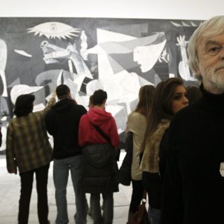 Timothy Clark: ''el Guernica es imagen indispensable de la guerra moderna''