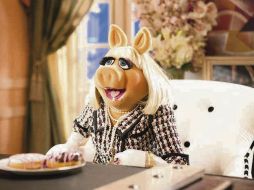 • Los Muppets. WALT DISNEY PICTURES. • Ella y el candidato. LUXAURA.  /