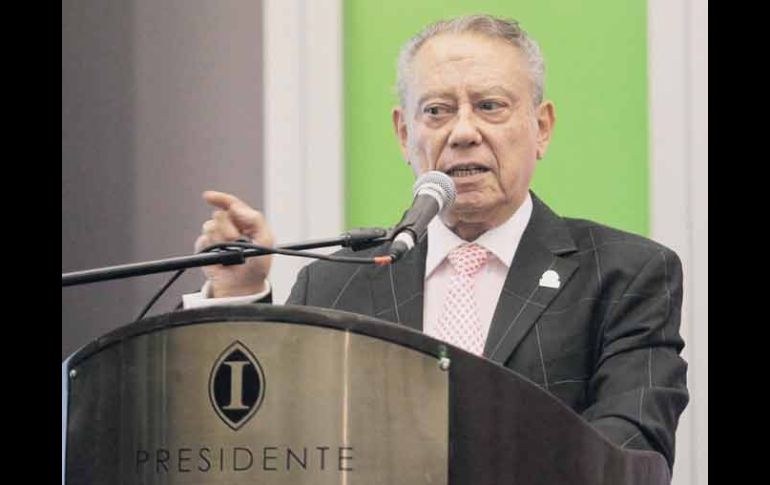 Gregorio Cuevas Pacheco afirma que en 50 años los clusters generarán una enorme cantidad de conocimiento.  /