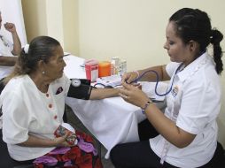 Los pacientes suelen quejarse de moretones sin causa aparente y sangrado menstrual abundante.  /