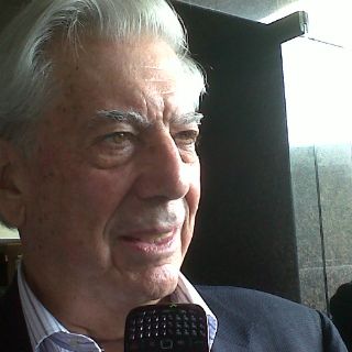 Vargas Llosa llega a Guadalajara