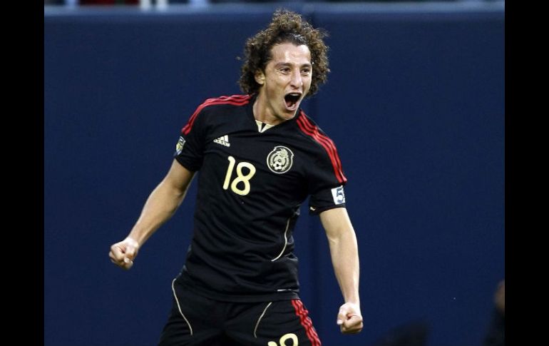 El futbolista mexicano es considerado títular indiscutible en el equipo español. MEXSPORT  /