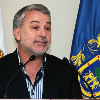 Emilio sin prisa para pedir renuncias de aspirantes a gubernatura