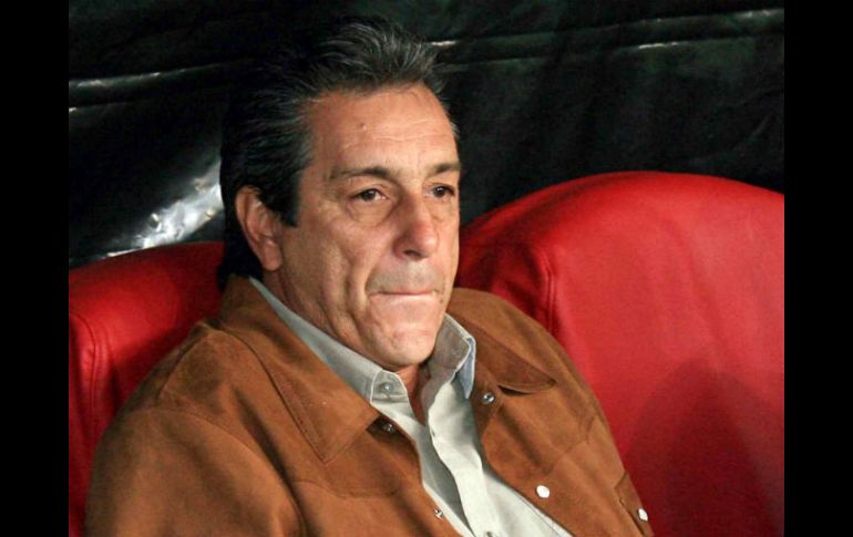 El técnico Tomás Boy 'se quedó mudo', pues no quizo dar declaraciones a la prensa. MEXSPORT  /