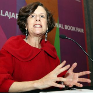 México vive obsesionado con la victimización: Denise Dresser