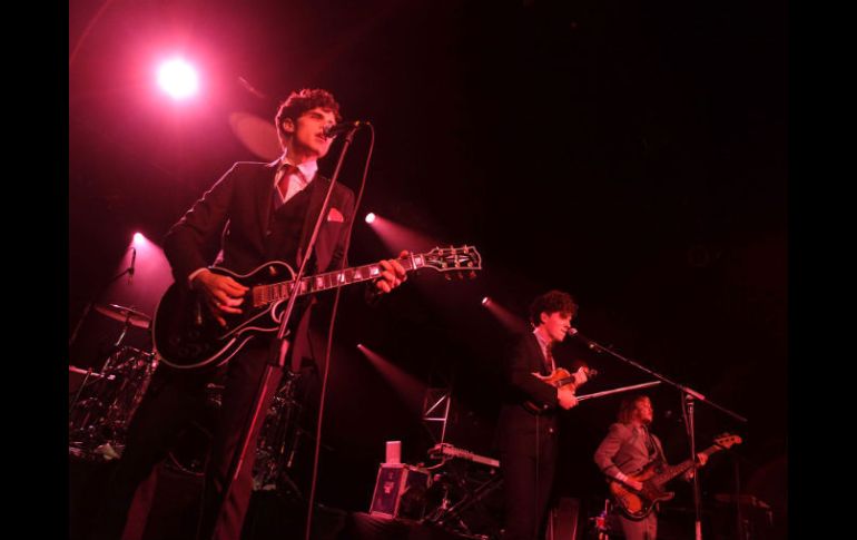 La banda inglesa liderada por Charlie Fink ofreció su primer concierto en México.  /