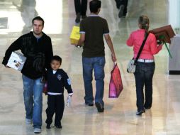 Sectores de la sociedad que vivían con lo básico comenzaron a tener acceso a crédito. ARCHIVO  /