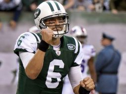 Mark Sánchez tuvo cuatro pases de anotación en el partido. REUTERS  /