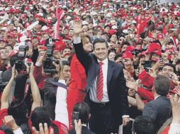 Durante el evento, Enrique Peña Nieto estuvo acompañado por su esposa. EL UNIVERSAL  /
