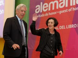 Los Premio Nobel de Literatura Mario Vargas Llosa y Herta Müller encontraron refugio en la literatura durante su adolescencia.  /